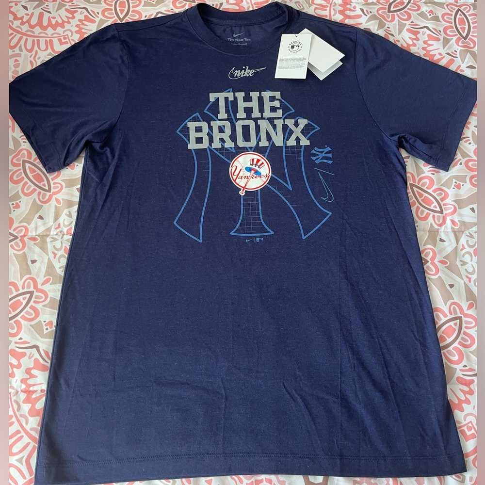 Nike MLB New York Yankees Shirt The Bronx